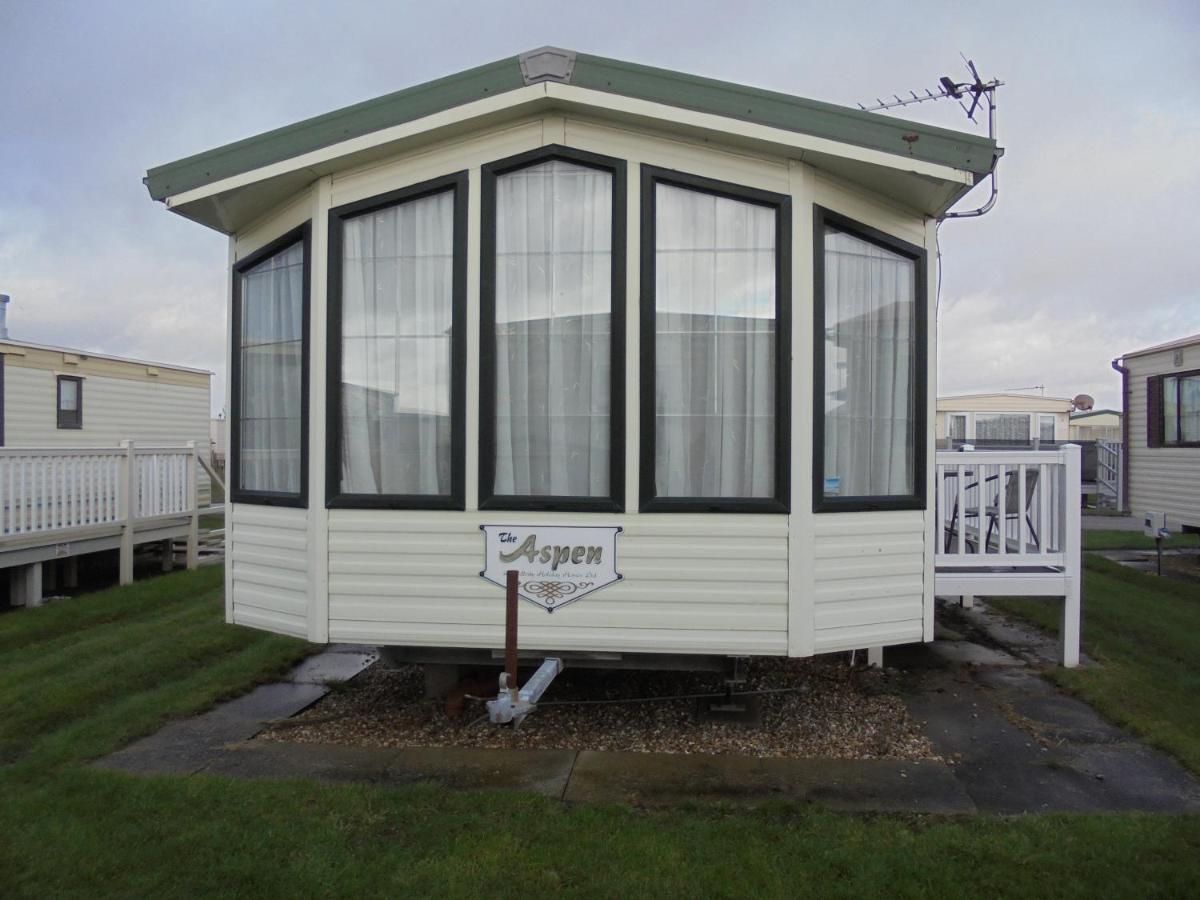 8 Berth Central Heated Golden Palm Чапел-Сент-Леонардс Экстерьер фото
