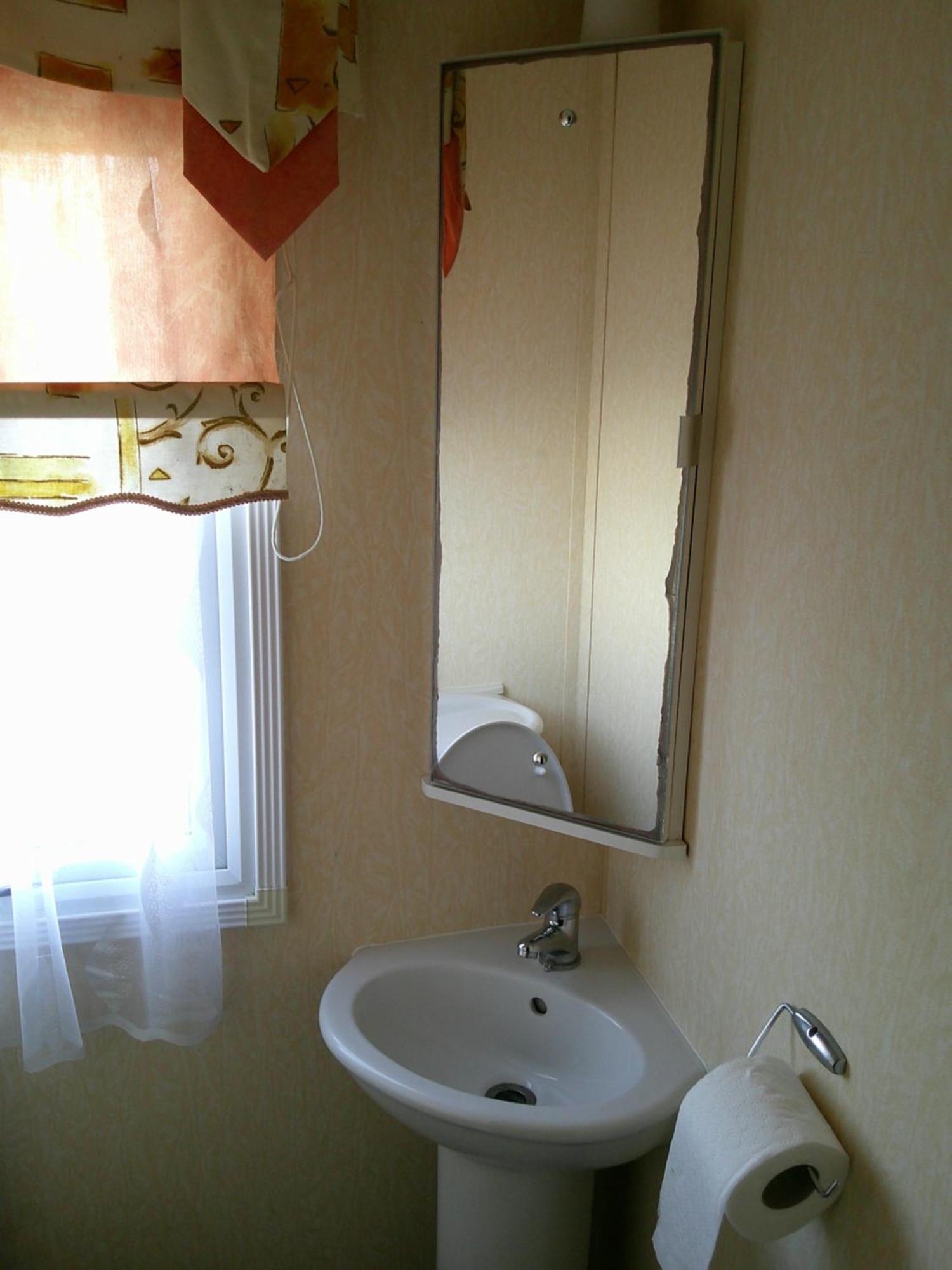 8 Berth Central Heated Golden Palm Чапел-Сент-Леонардс Экстерьер фото